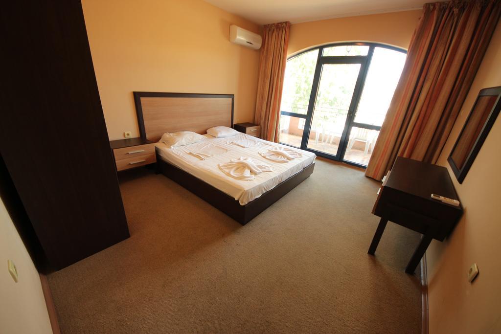 Menada Villa Bonita Apartments Sunny Beach Exterior foto